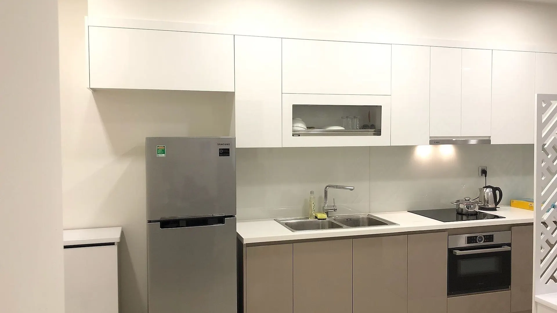Mins Apartment - Vinhome Golden River Ho Chi Minh City