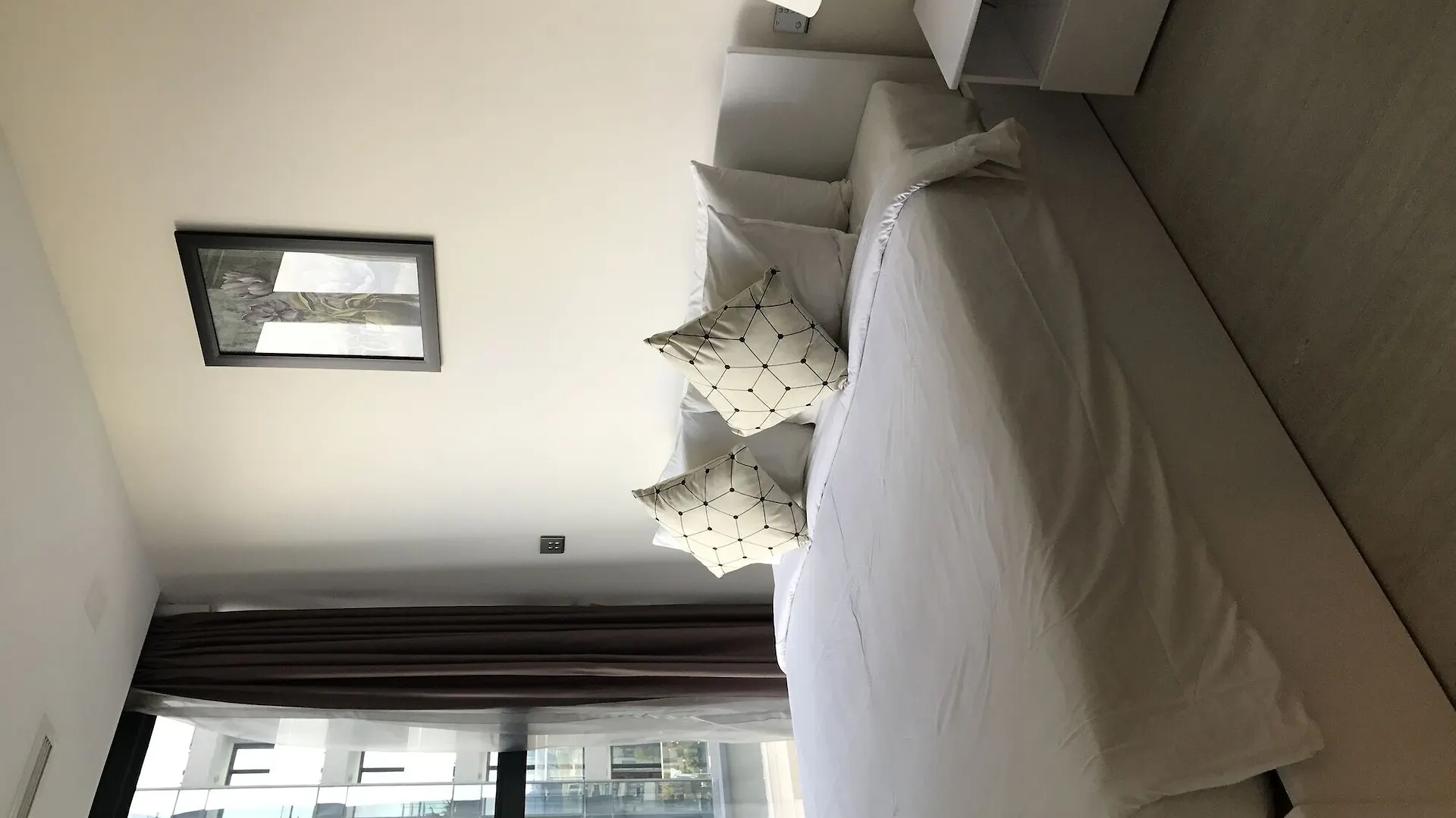 Mins Apartment - Vinhome Golden River Ho Chi Minh City